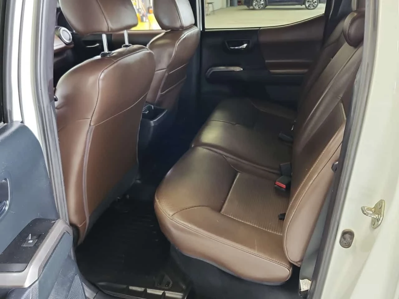 Toyota Tacoma LIMITED CREW CAB LONG BED * CARFAX * ����������� | Mobile.bg � ����������� 11