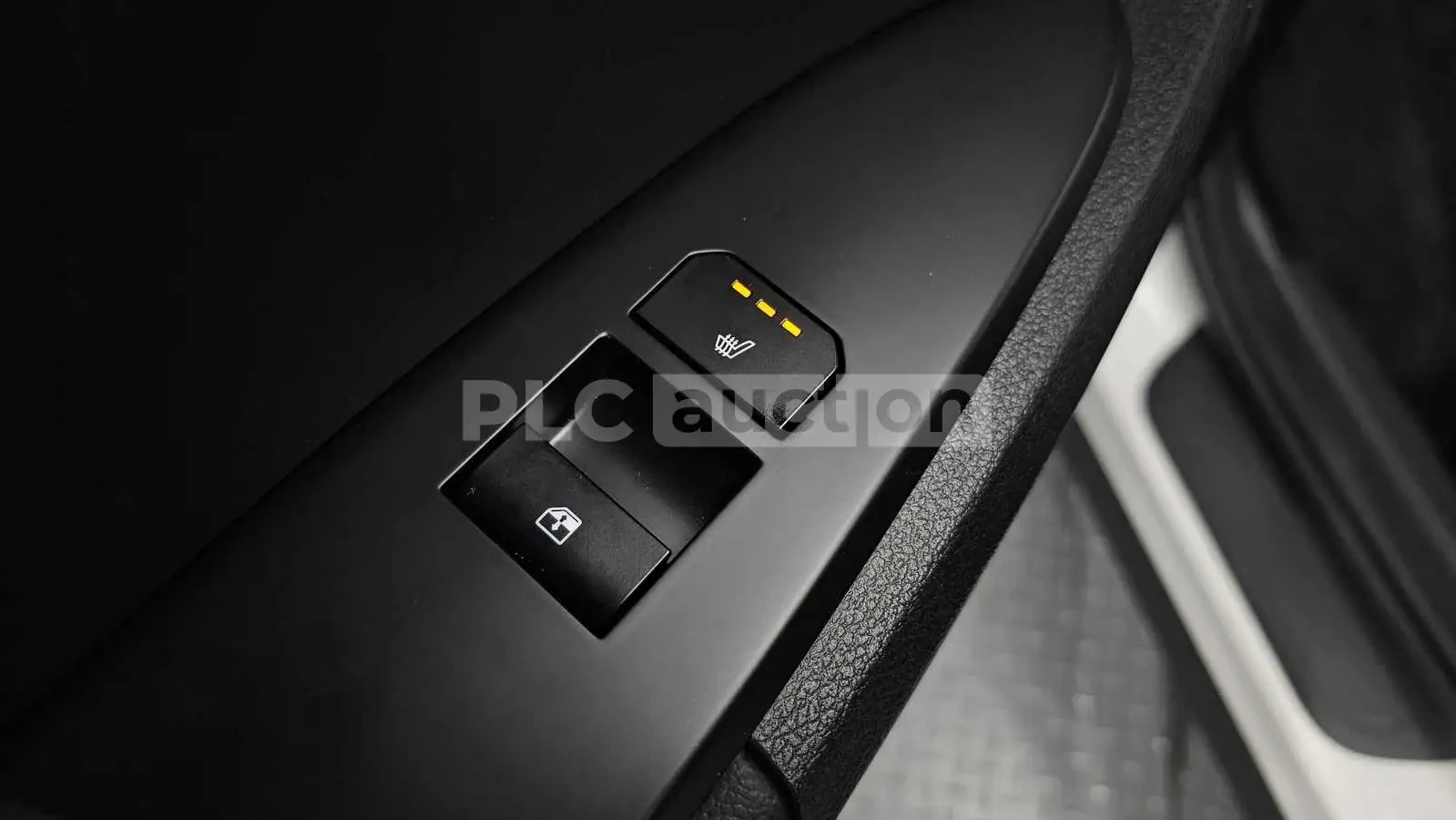 Kia Sportage Hybrid| 360| ОБДУХ| DIST| HEAD-UP| ВКЛ.ТЕХНОТЕСТ, снимка 14 - Автомобили и джипове - 54997916