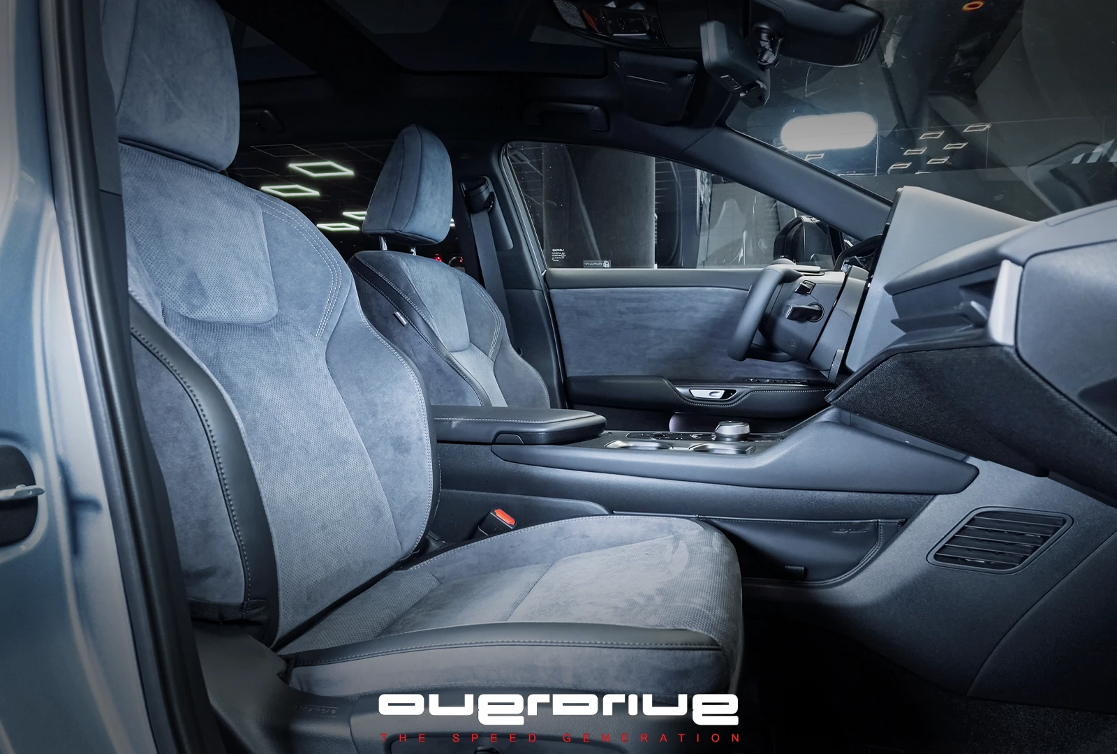 Lexus RZ  500e Direct4 Luxury SUV  / Нов Автомобил, снимка 13 - Автомобили и джипове - 55938580