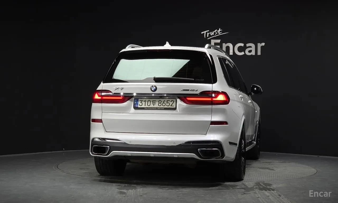 BMW X7 * xDrive 40d M Sport 6STR * АВТОКРЕДИТ * , снимка 4 - Автомобили и джипове - 56103229