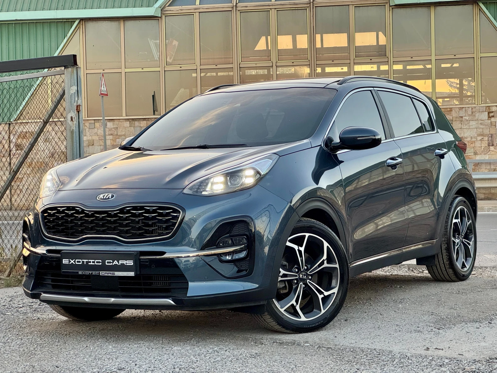 Kia Sportage 2.0D 2WD ! Intelligent !, снимка 3 - Автомобили и джипове - 56328261