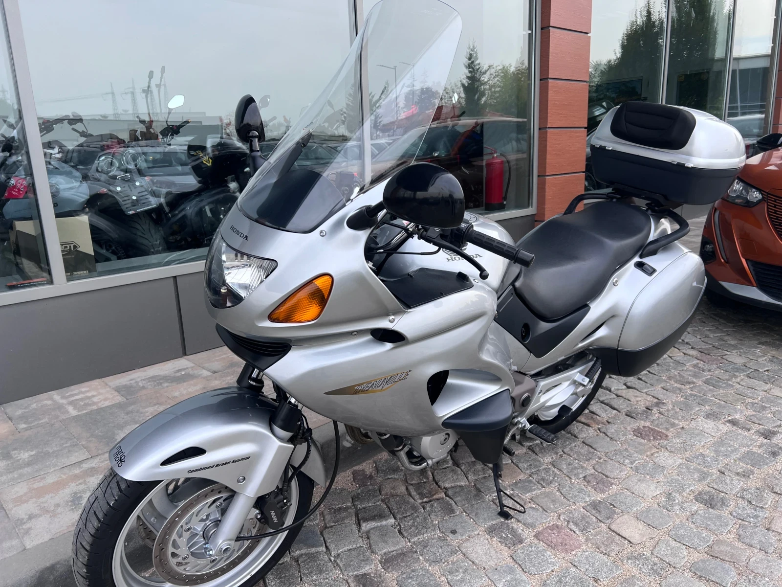 Honda Deauville 650 - изображение 5