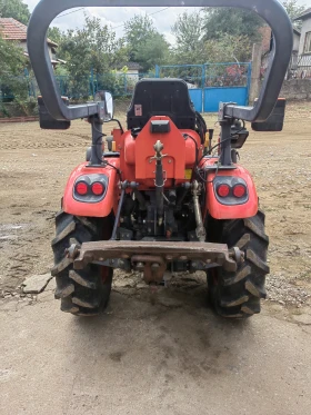 Трактор Kioti CK22, снимка 3