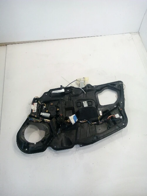 Предна дясна ел.машинка стъкло за Мазда 6,стъклоповдигач