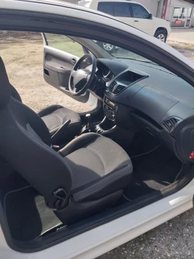 Обява за продажба на Peugeot 206 ~3 000 лв. - изображение 7