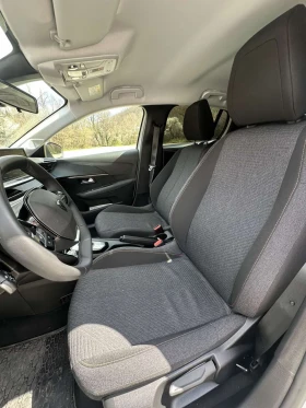 Peugeot 208 1.2 HYBRID 110   - 18200 € / 35596.11 лв. - 85203921 9