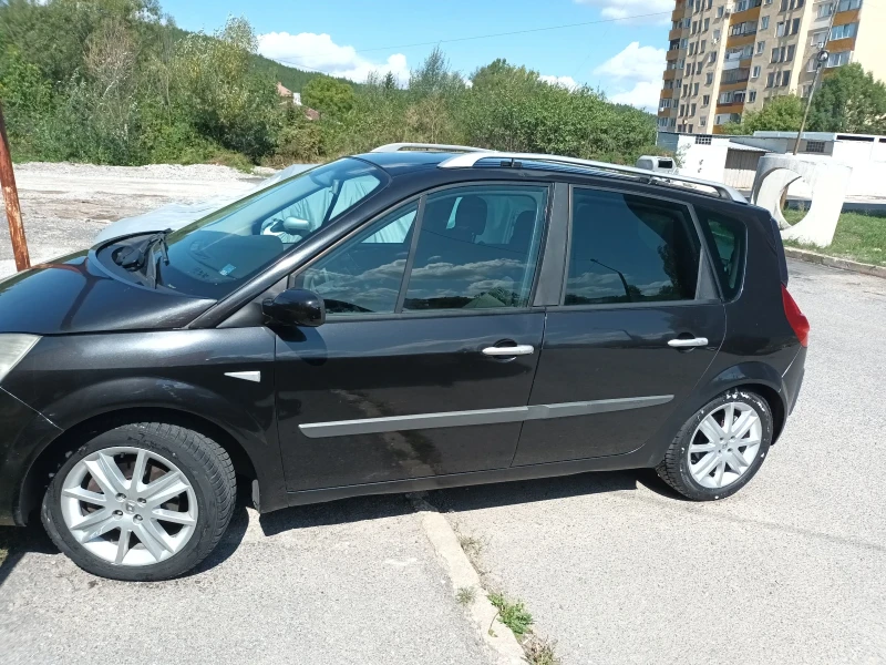 Renault Scenic 2.0 135 коня Газ-бензин, снимка 1 - Автомобили и джипове - 42249570