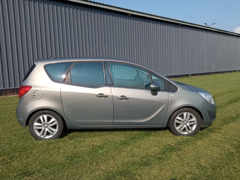 Opel Meriva 1.4, снимка 6 - Автомобили и джипове - 45217266