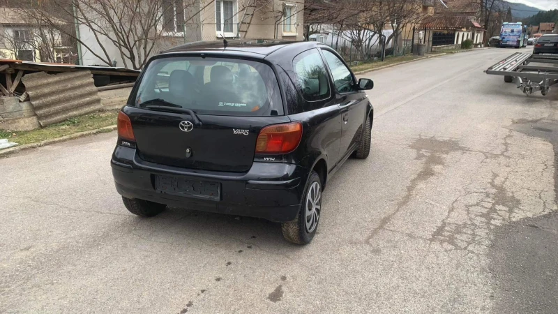 Toyota Yaris 1.0 I FACELIFT, снимка 2 - Автомобили и джипове - 47526698