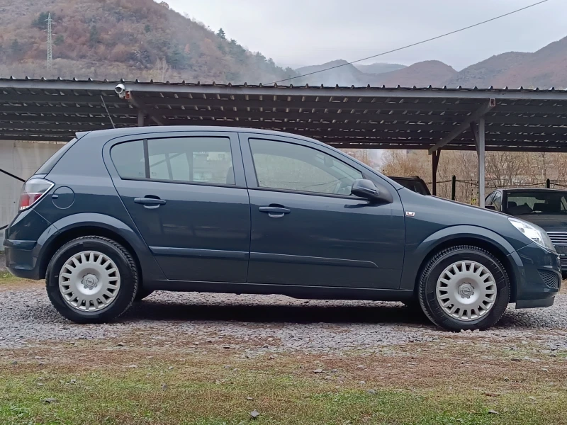 Opel Astra FACE LIFT-1.6i-115кс-КЛИМАТРОНИК-, снимка 2 - Автомобили и джипове - 47927854