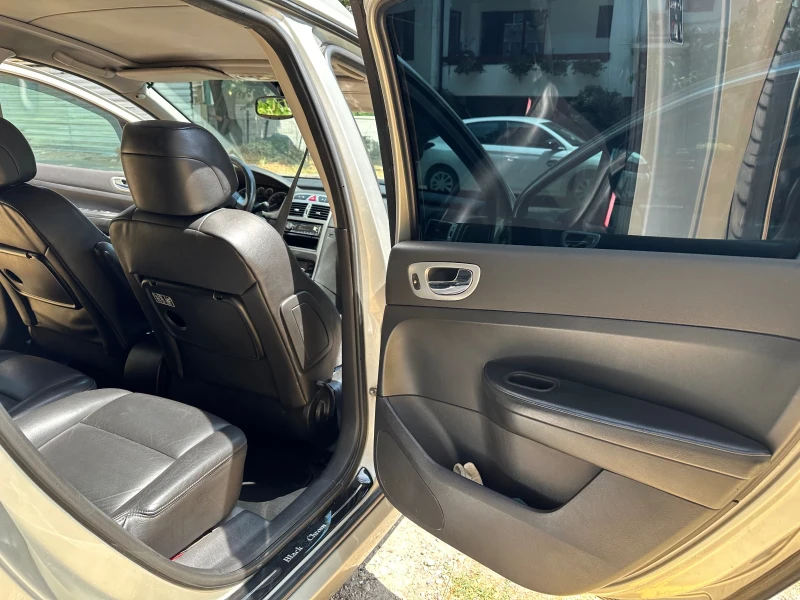 Peugeot 307 2.0 hdi , снимка 6 - Автомобили и джипове - 53156337