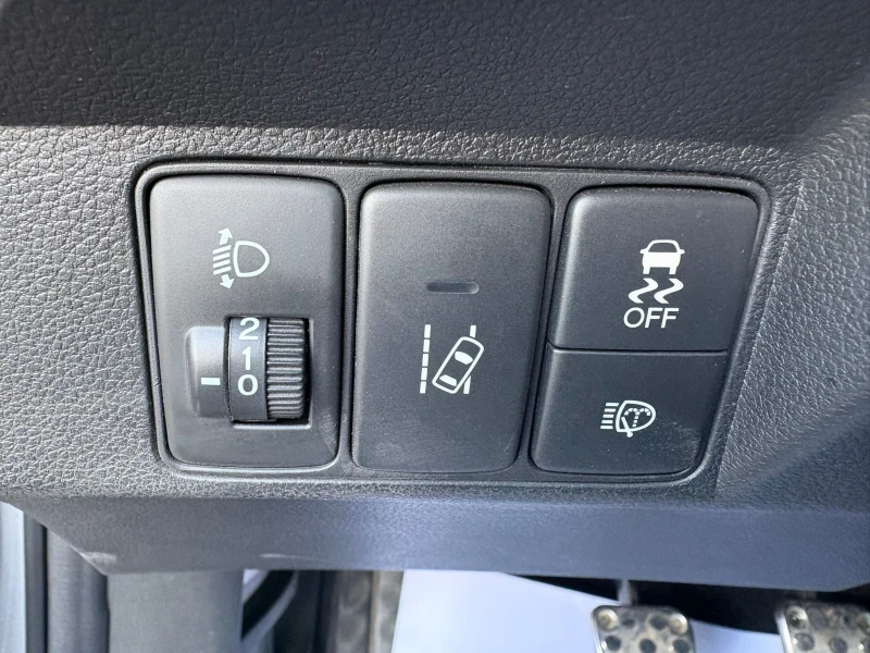 Honda Civic 1.6D FACELIFT* СЕРВИЗНА ИСТОРИЯ* ЛИЗИНГ* БАРТЕР* , снимка 15 - Автомобили и джипове - 52669534