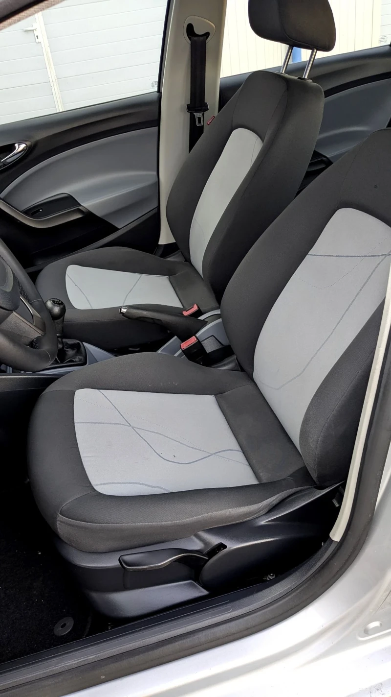 Seat Ibiza, снимка 11 - Автомобили и джипове - 52776148