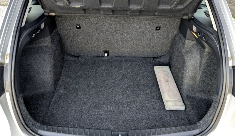 Seat Ibiza, снимка 14 - Автомобили и джипове - 52776148