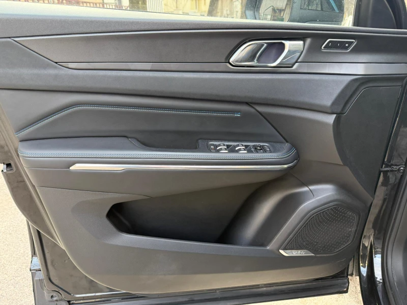 LynkCo 01, снимка 12 - Автомобили и джипове - 52816550