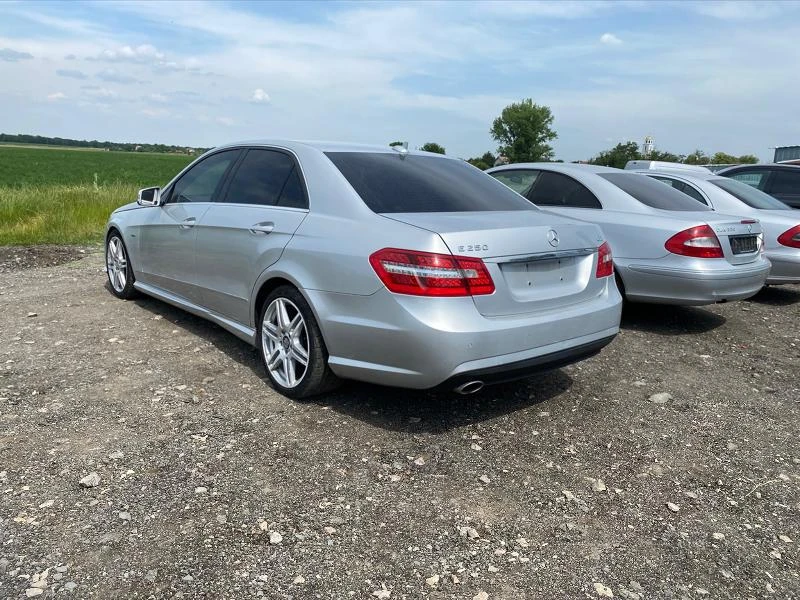 Mercedes-Benz E 250 204 коня амг пакет 651, снимка 3 - Автомобили и джипове - 29197992