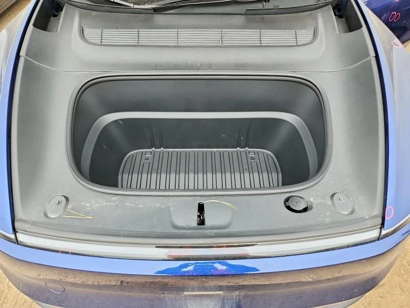 Tesla Model Y, снимка 8 - Автомобили и джипове - 56653329