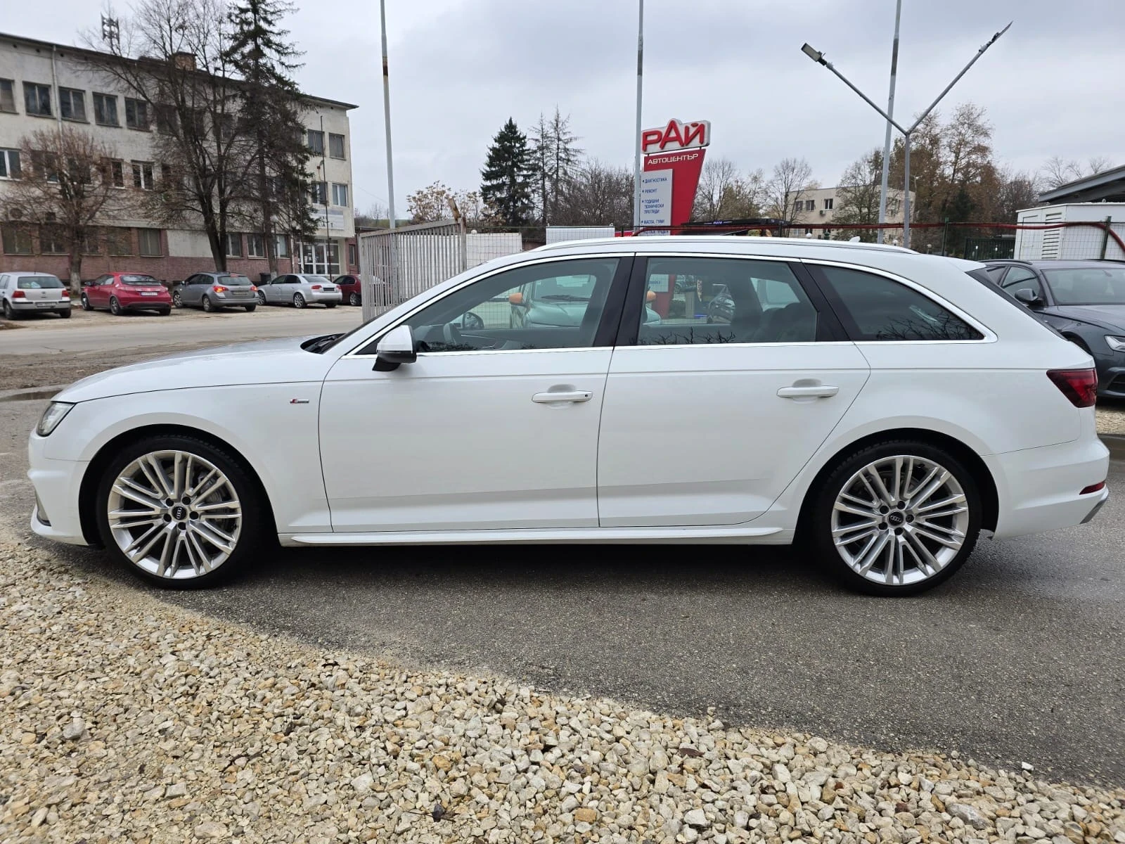 Audi A4 2.0TDI - 190к.с. - S-Line+ Quattro - изображение 7