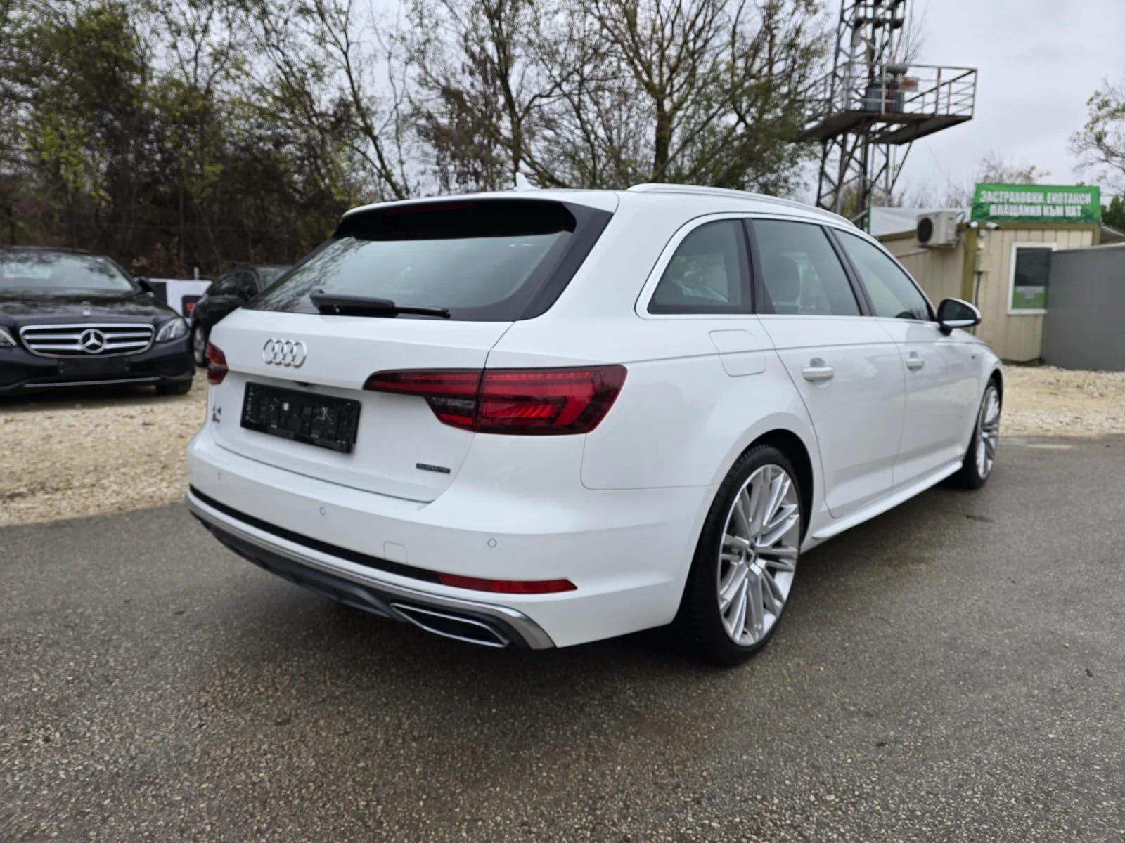 Audi A4 2.0TDI - 190к.с. - S-Line+ Quattro - изображение 5