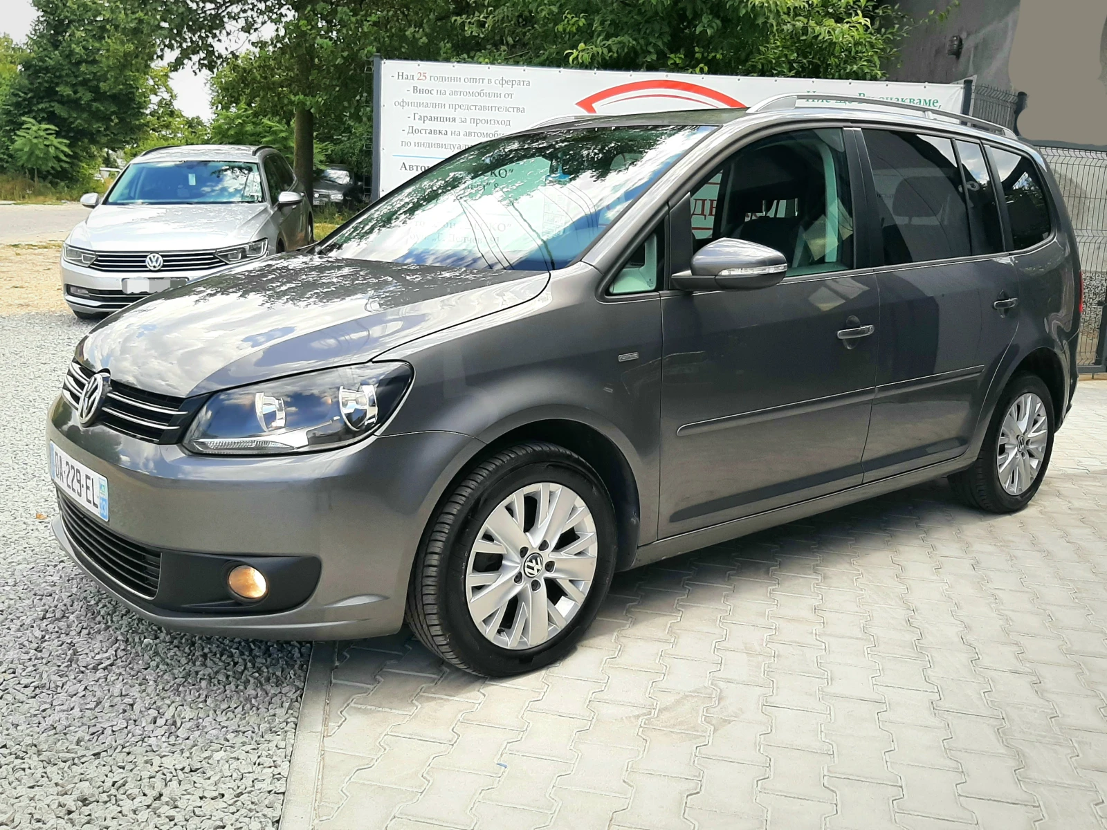 VW Touran 1.6TDI 6ск. LIFE EDITION* NAVI* ПАНОРАМА* FULL - изображение 7