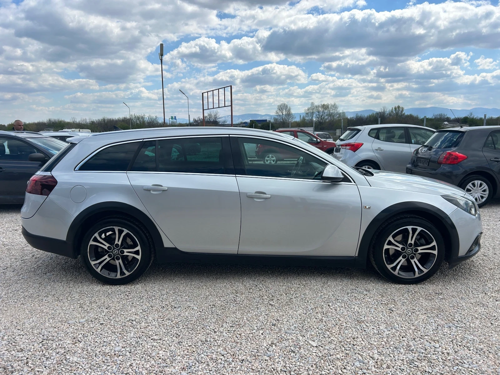Opel Insignia SPORT-TOURER* Digital* Сервизна история*  - изображение 5