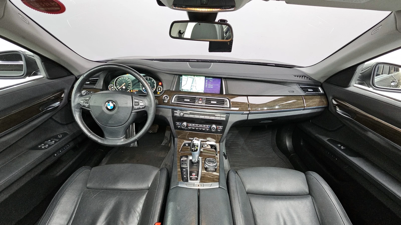 BMW 730 7 Series (F01) 730d xDrive - изображение 7