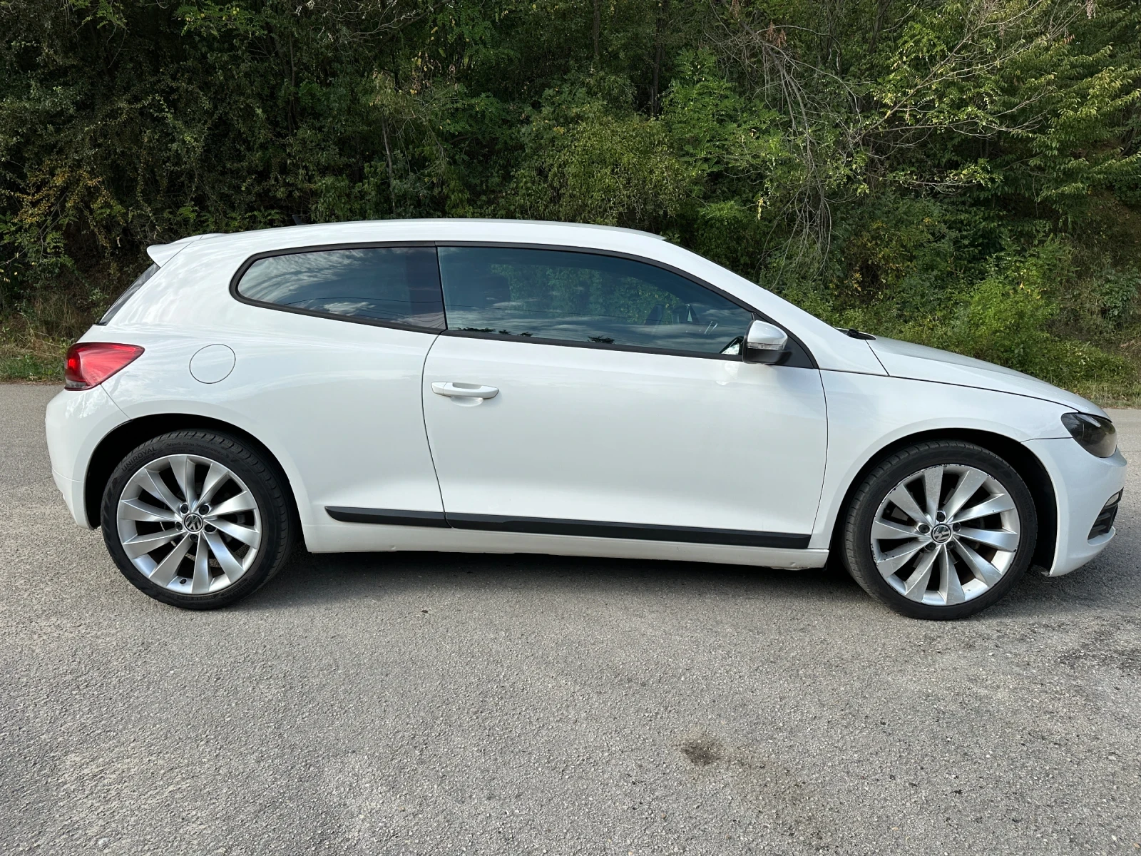 VW Scirocco 2.0TSI - изображение 7