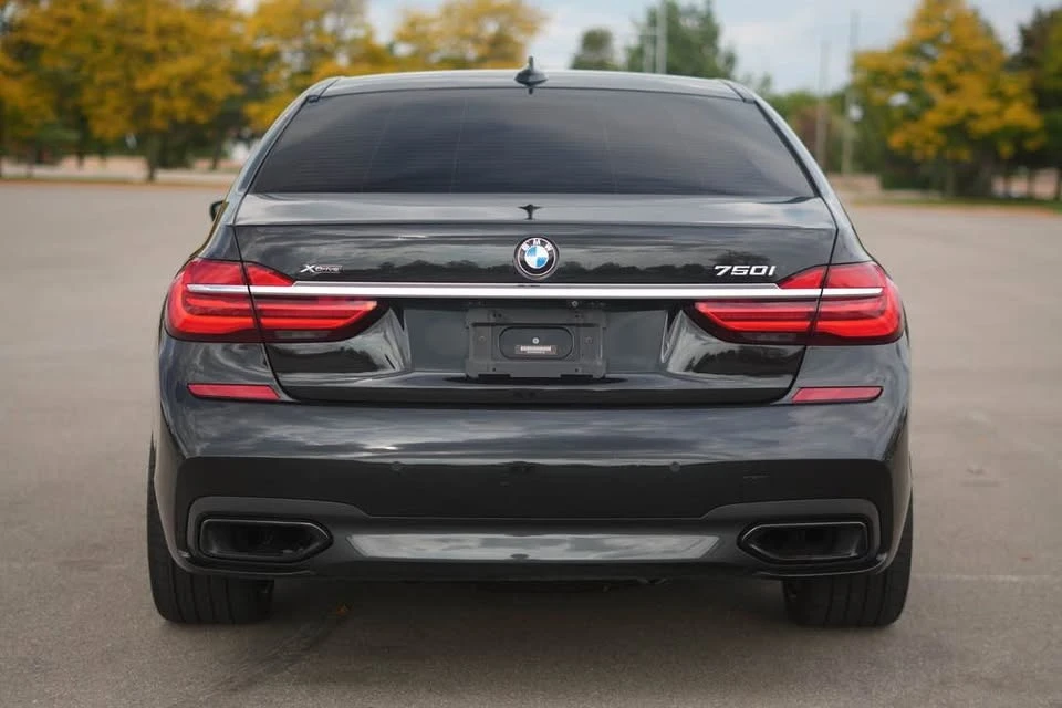 BMW 750 XDRIVE * * CARFAX * * АВТО КРЕДИТ * *  - изображение 7