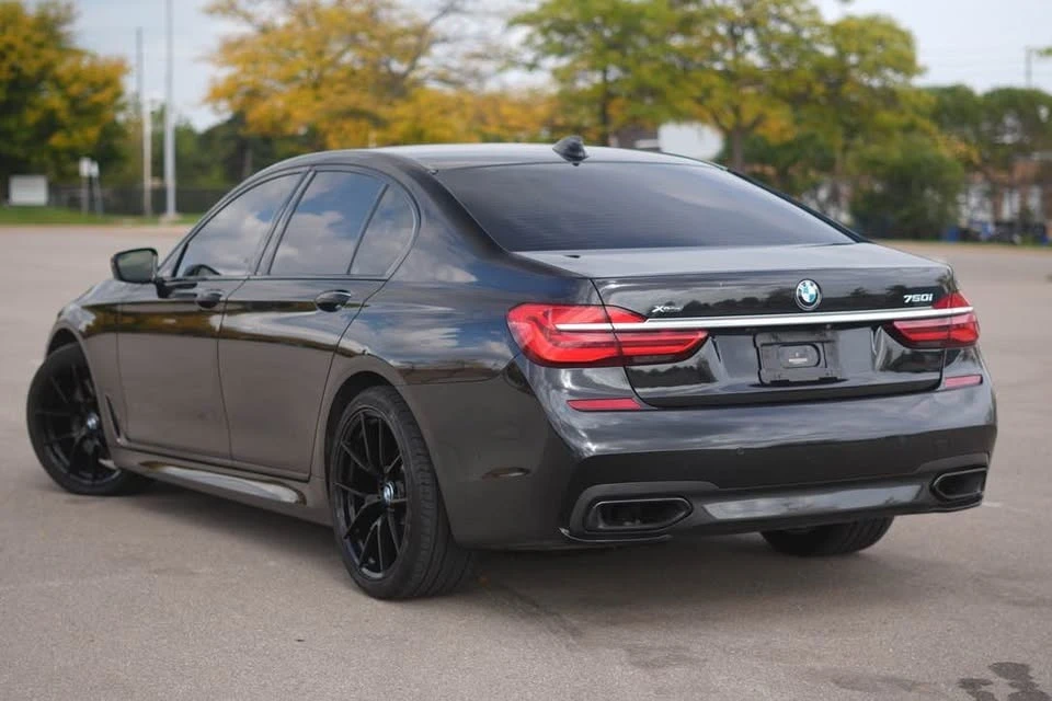 BMW 750 XDRIVE * * CARFAX * * АВТО КРЕДИТ * *  - изображение 6