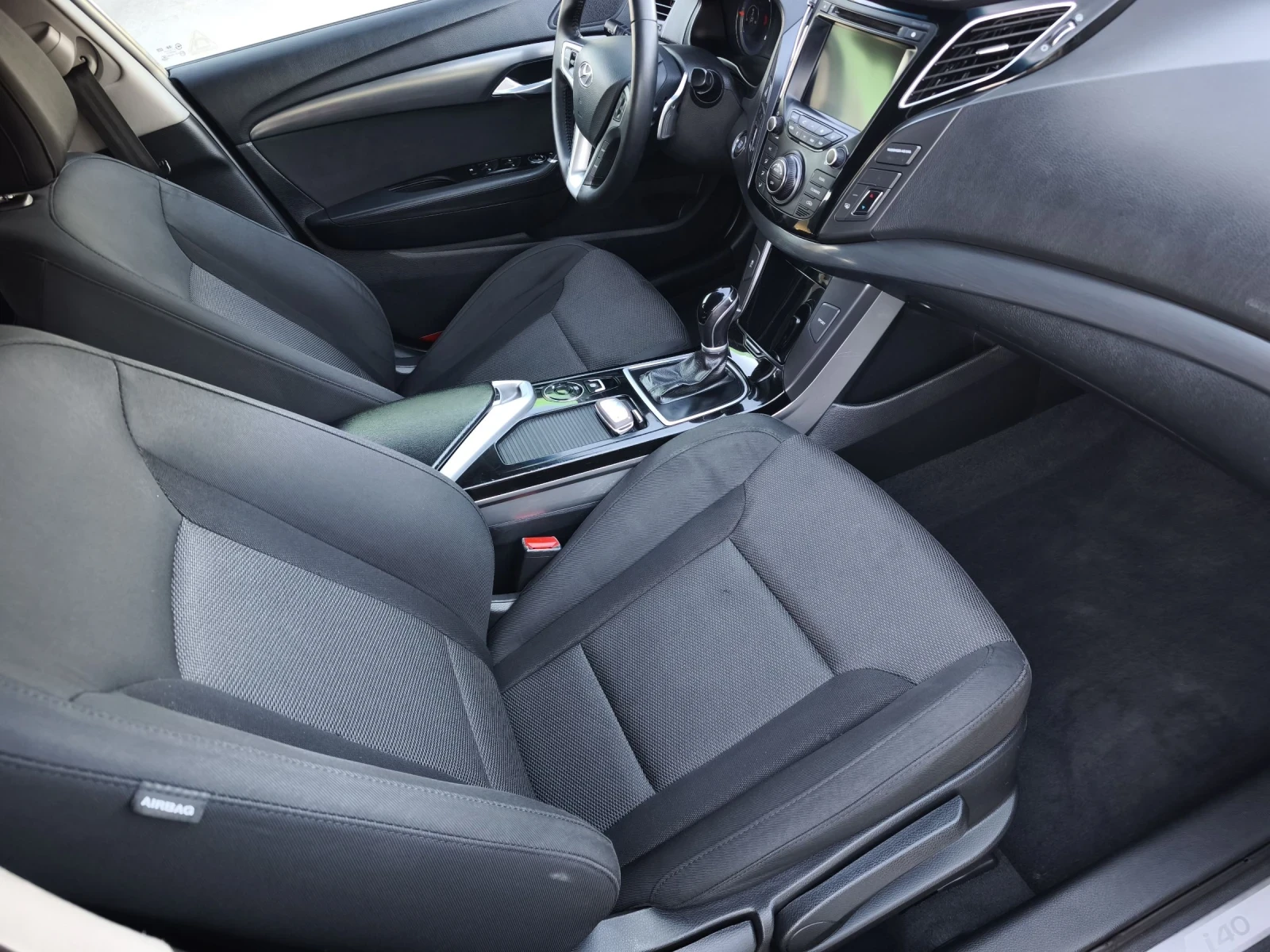 Hyundai I40 17d AVTOMAT FULL SERVICE IN HYUNDAI  | Mobile.bg — изображение 10