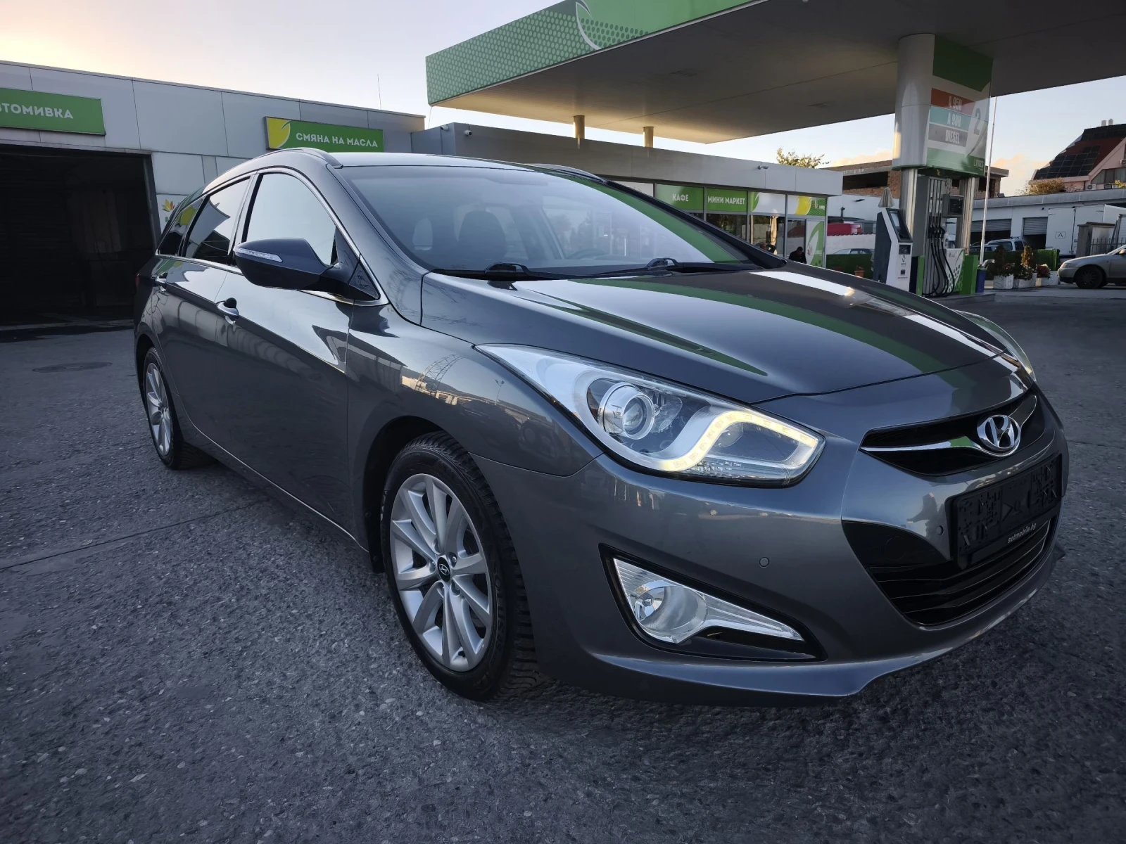 Hyundai I40 17d AVTOMAT FULL SERVICE IN HYUNDAI  | Mobile.bg — изображение 3