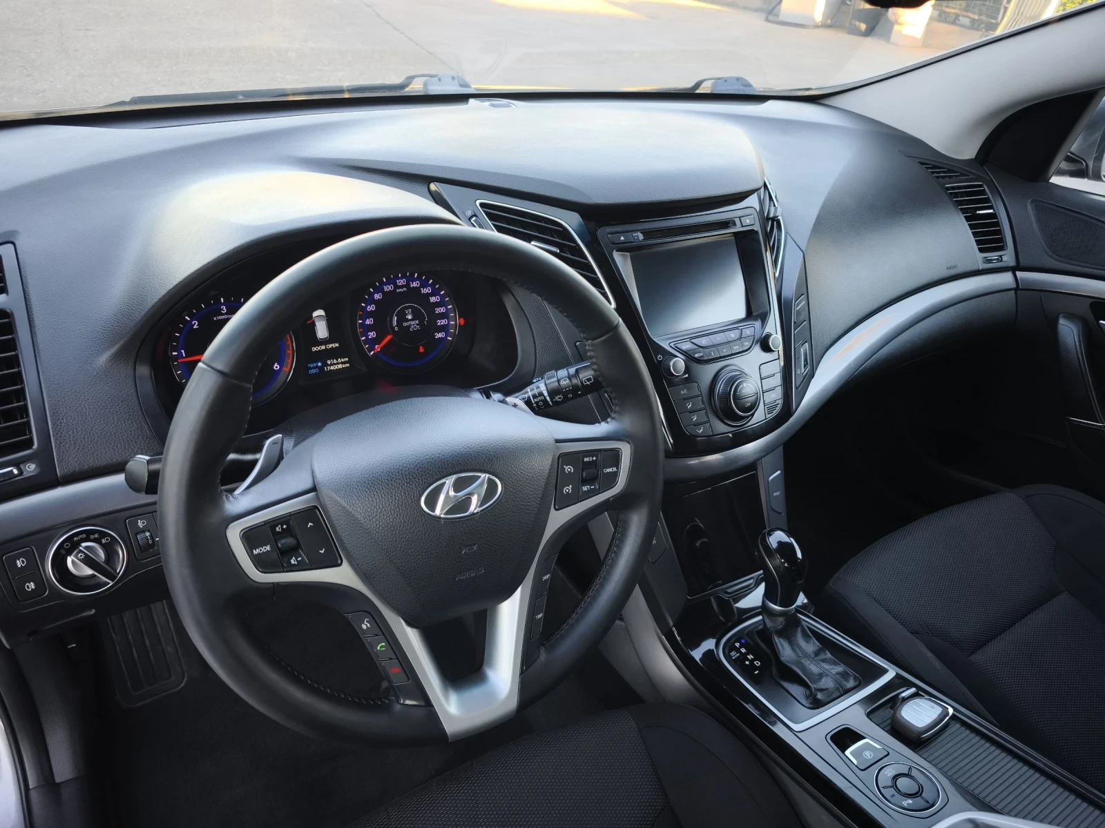 Hyundai I40 17d AVTOMAT FULL SERVICE IN HYUNDAI  | Mobile.bg — изображение 7