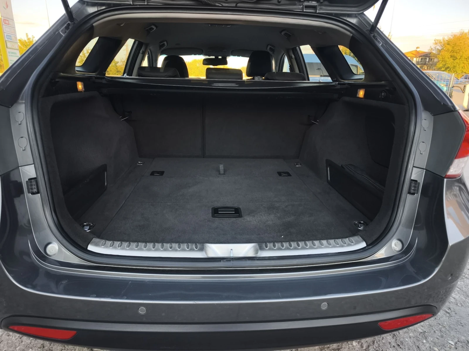 Hyundai I40 17d AVTOMAT FULL SERVICE IN HYUNDAI  | Mobile.bg — изображение 13