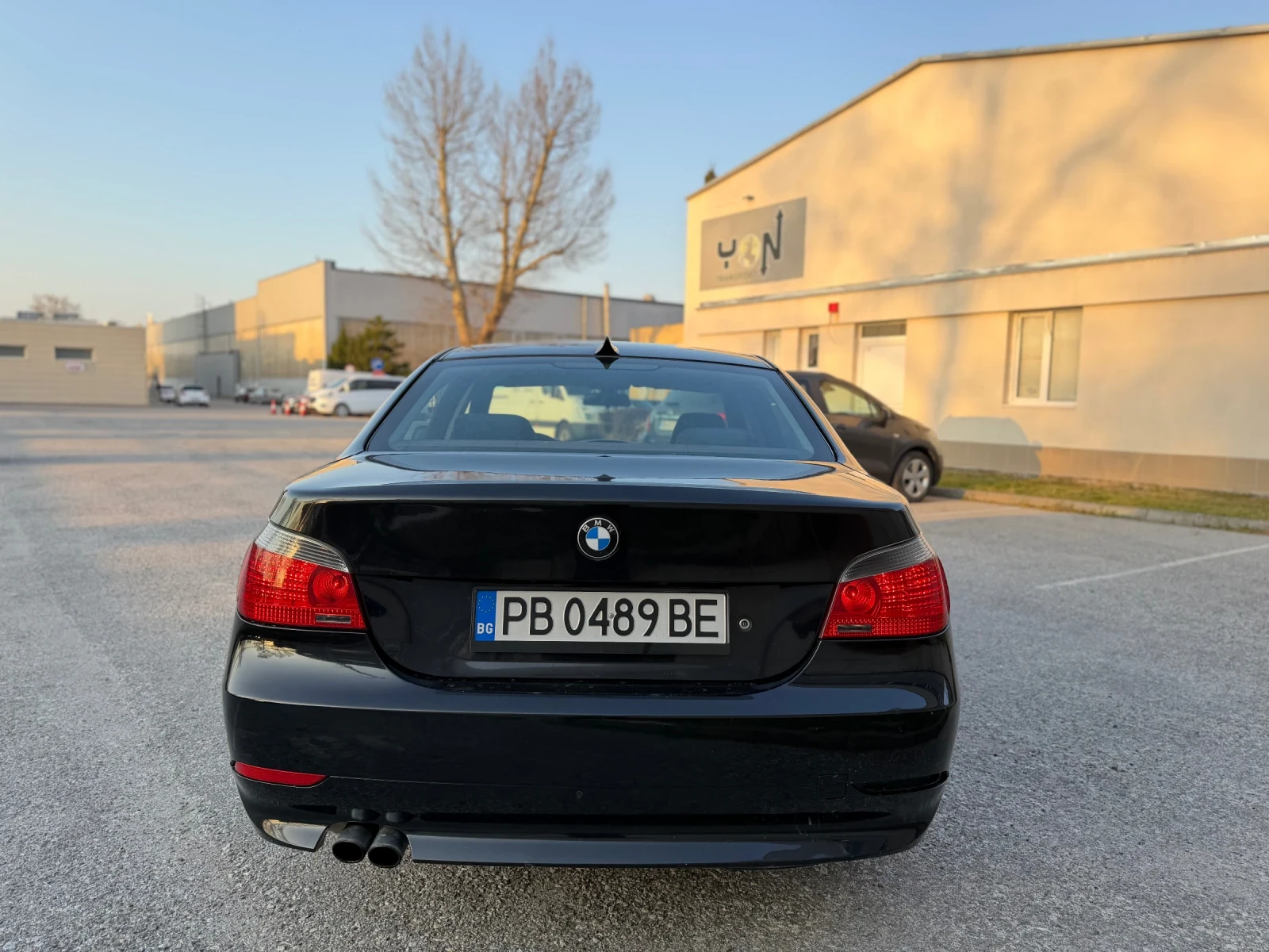 BMW 520, снимка 8 - Автомобили и джипове - 53868505