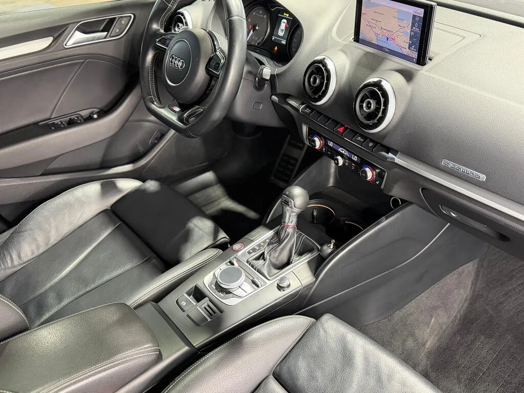 Audi S3 ПОДГРЕВ* КАМЕРА* МЪРТВА ТОЧКА* ШИБИДАХ* КЕЙЛЕС, снимка 6 - Автомобили и джипове - 53975377