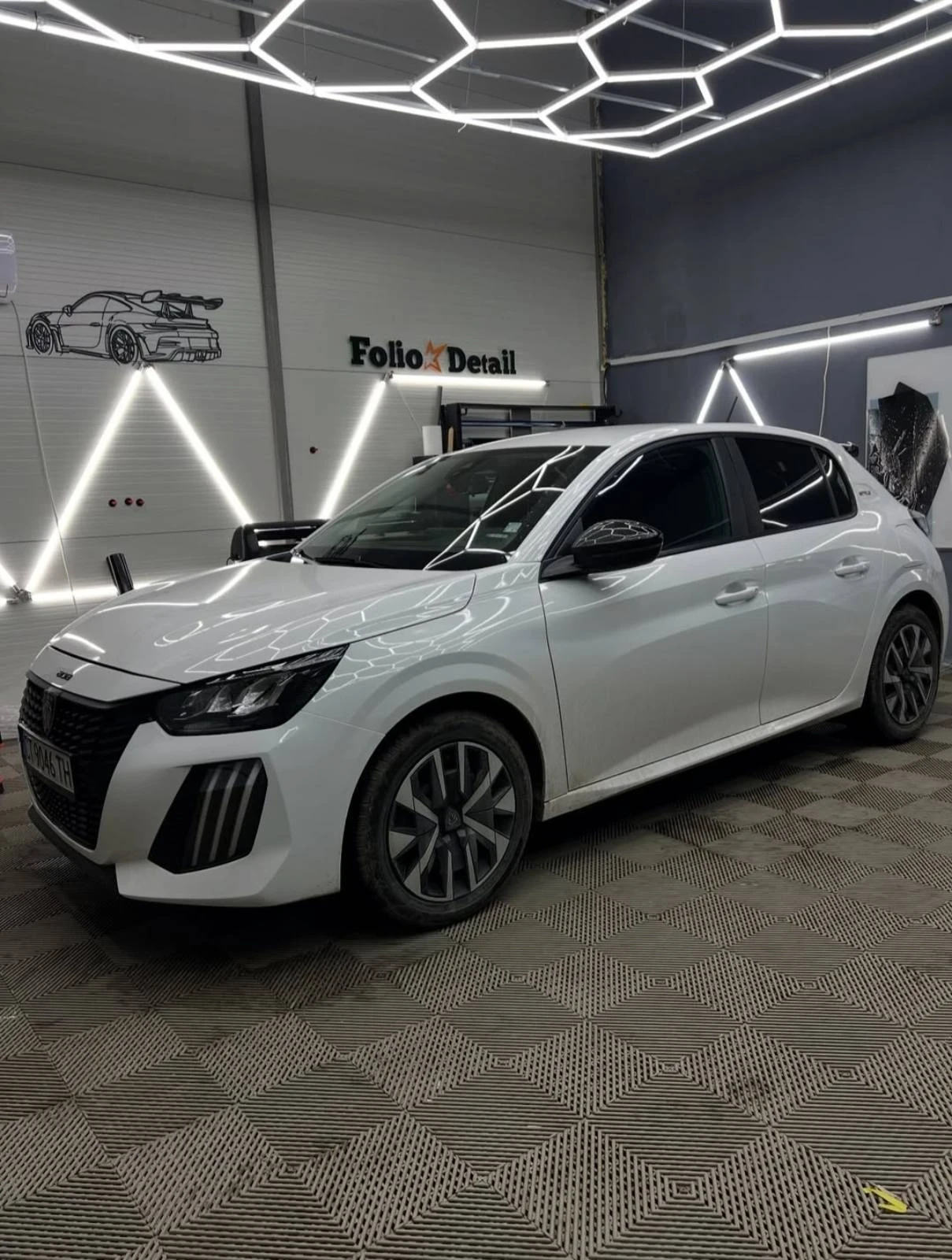 Peugeot 208 1.2 HYBRID 110  