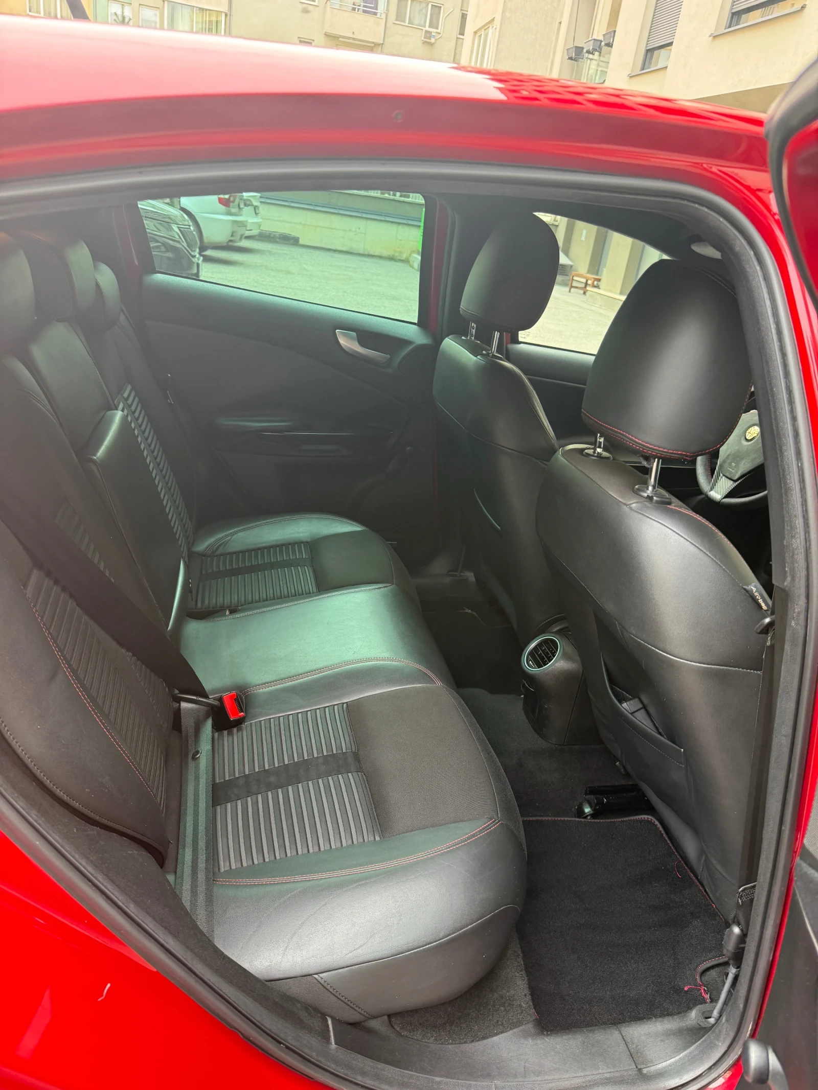 Alfa Romeo Giulietta QV, снимка 8 - Автомобили и джипове - 54196668