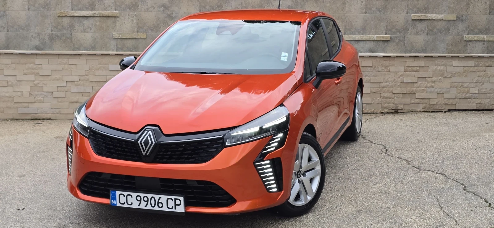 Renault Clio Renault Clio 1.0 2024 5300км., снимка 5 - Автомобили и джипове - 54197793