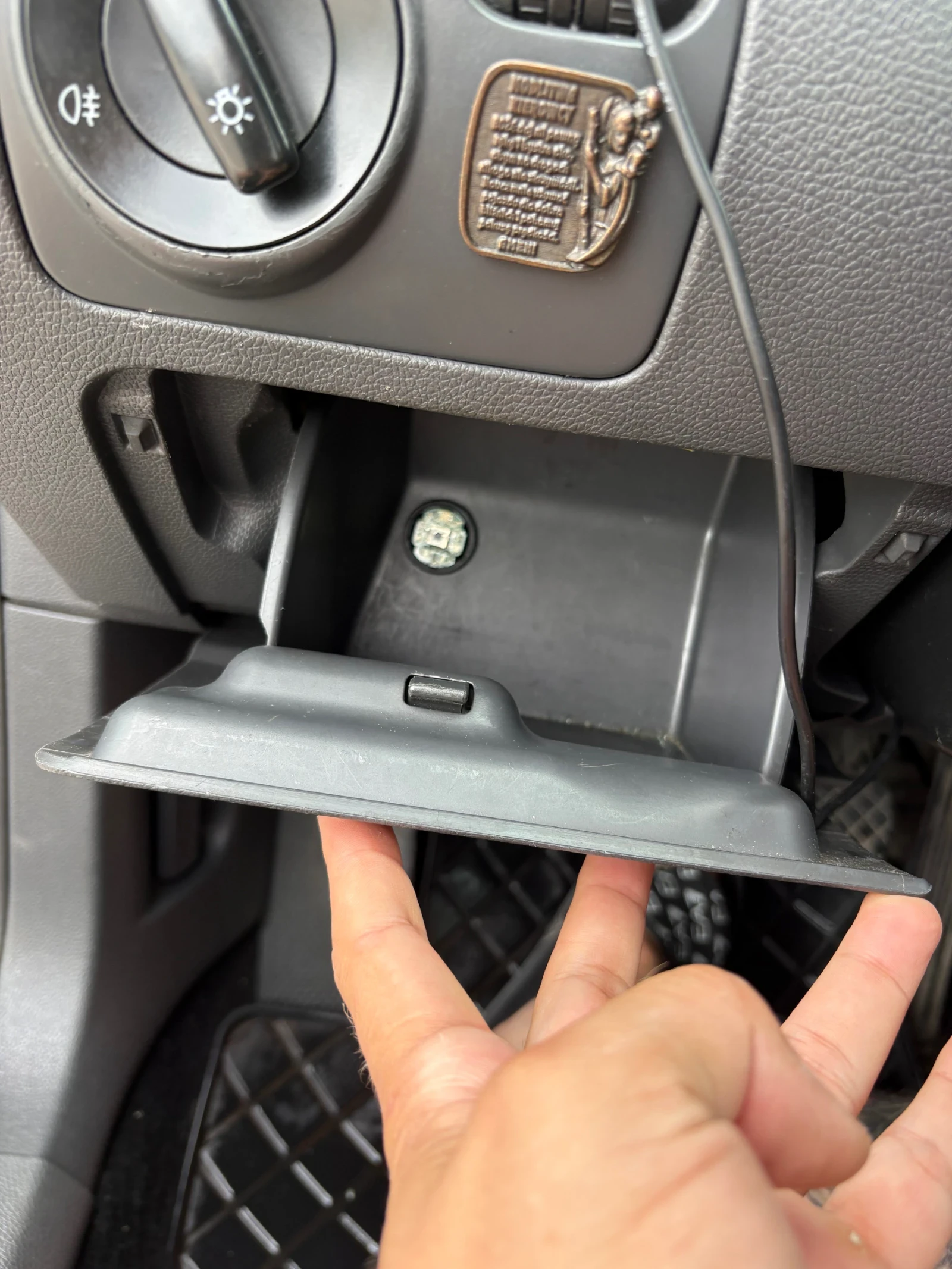 VW Jetta Volkswagen Jetta 1.6 + Газ, снимка 13 - Автомобили и джипове - 54895802