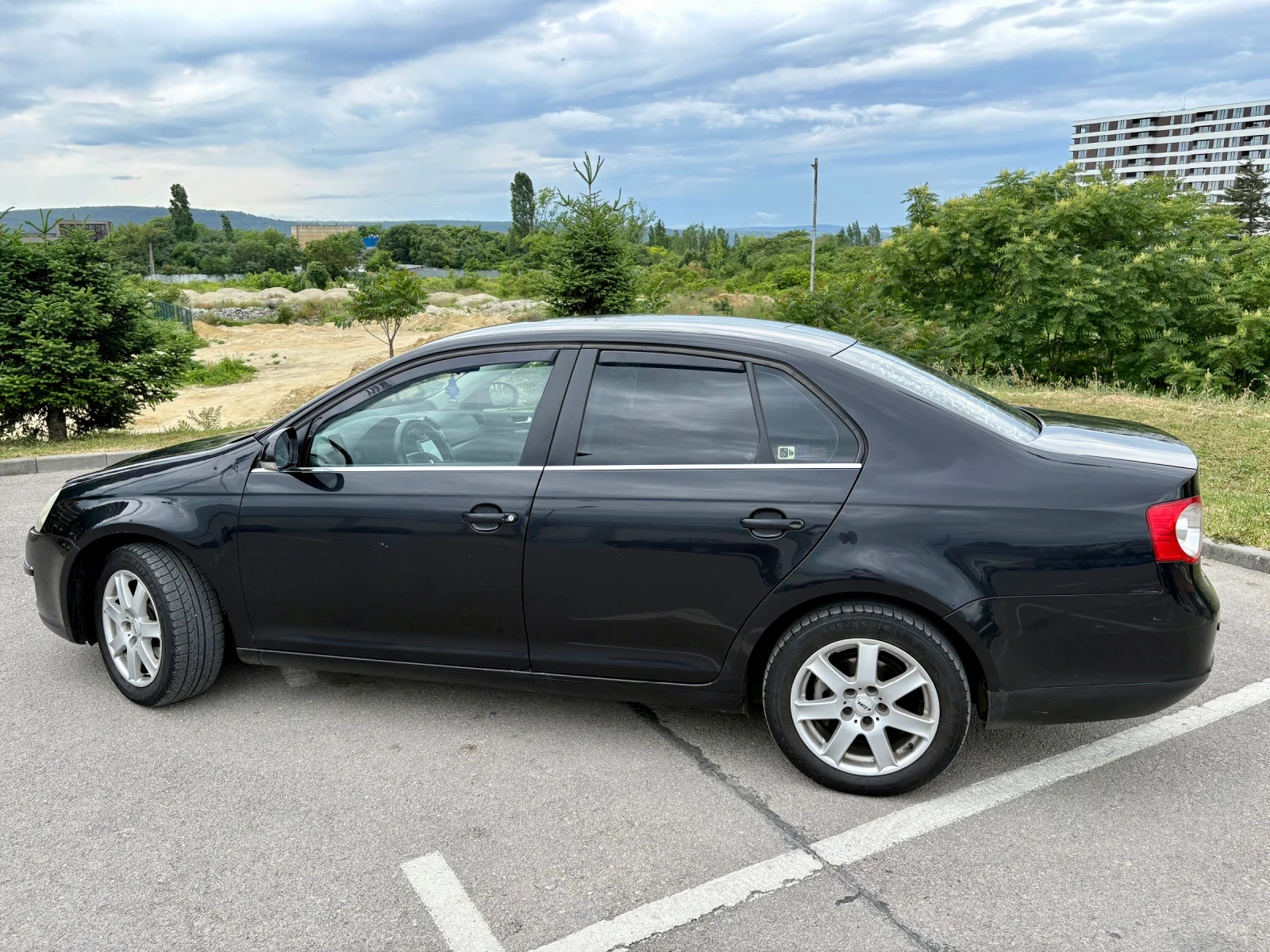 VW Jetta Volkswagen Jetta 1.6 + Газ, снимка 8 - Автомобили и джипове - 54895802