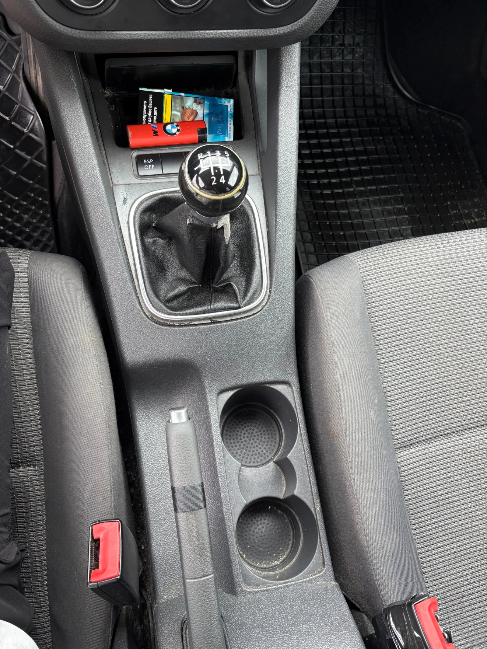 VW Jetta Volkswagen Jetta 1.6 + Газ, снимка 14 - Автомобили и джипове - 54895802