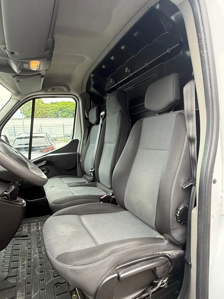 Nissan e-NV200 NV400/150HP/L1H1/PRO/NAVI/LED/ACC/423q, снимка 9 - Автомобили и джипове - 54956688