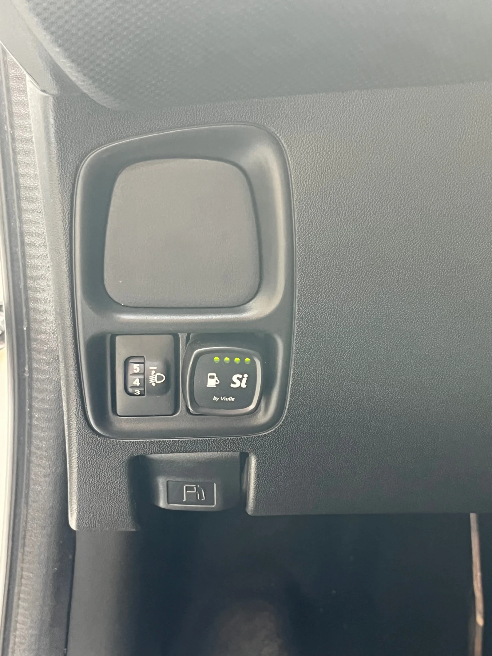 Toyota Aygo, снимка 14 - Автомобили и джипове - 54963203