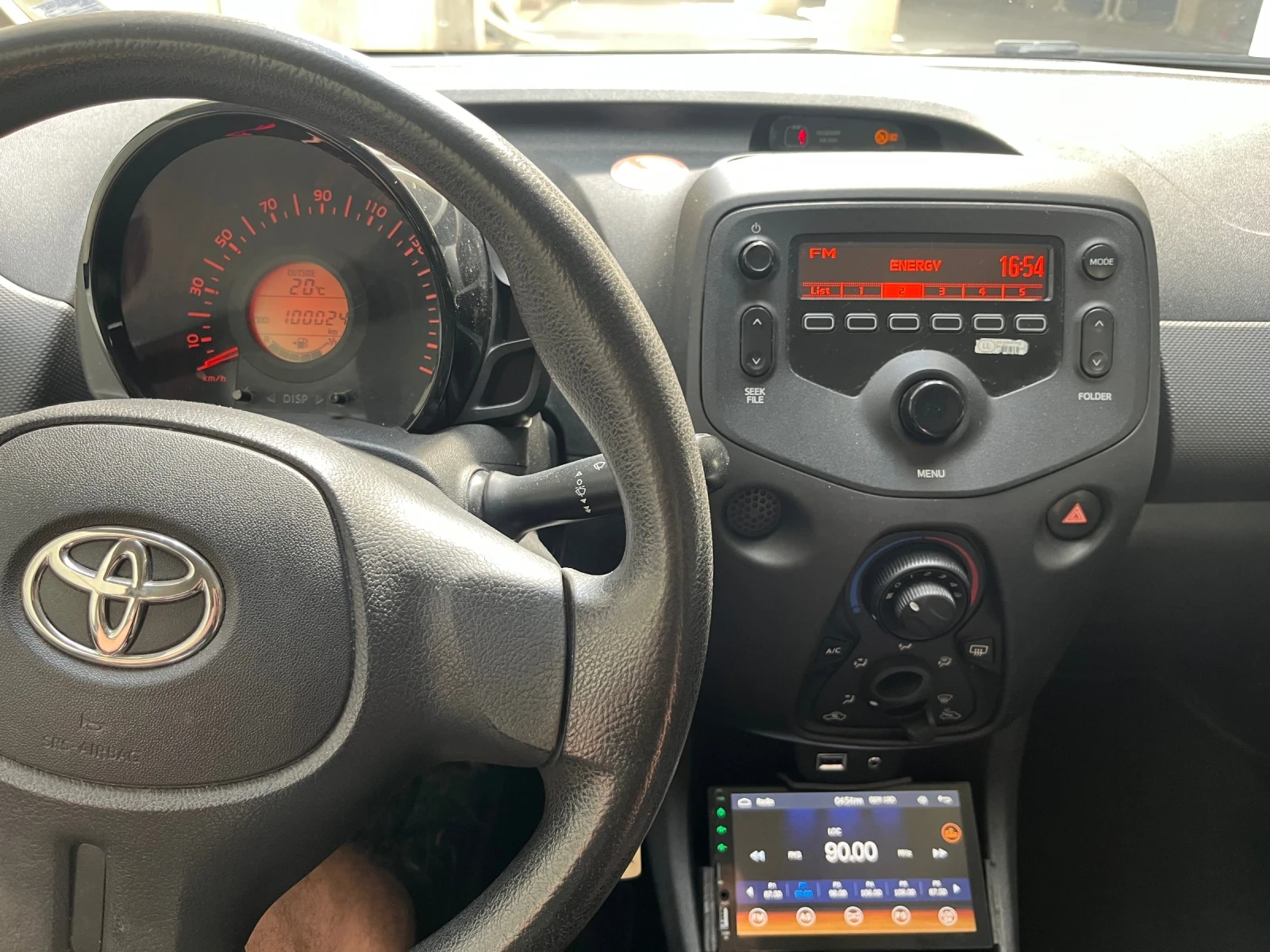 Toyota Aygo, снимка 11 - Автомобили и джипове - 54963203