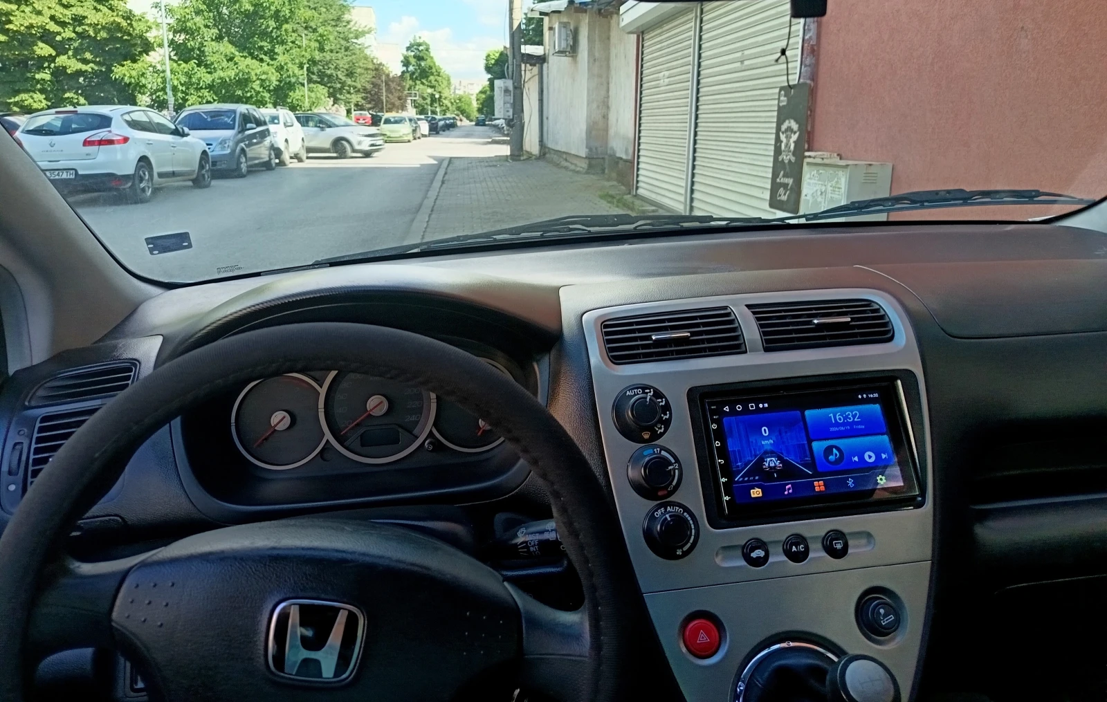 Honda Civic Fastback VII 1.7 CTDI (100 Hp), снимка 6 - Автомобили и джипове - 54973615
