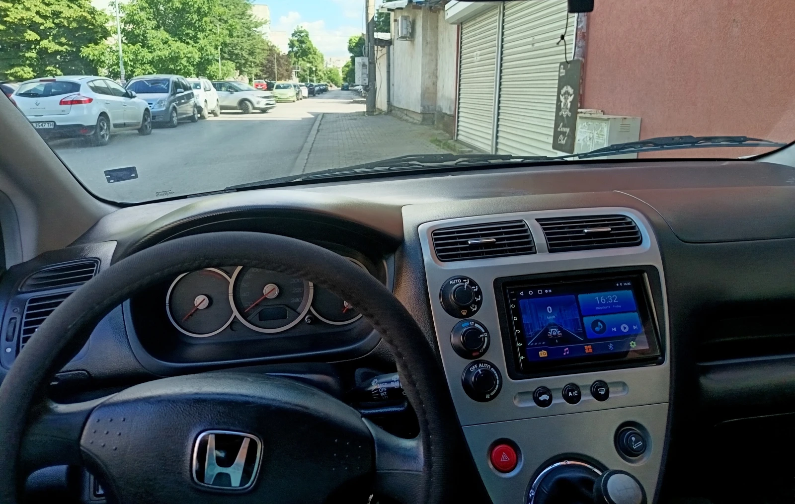 Honda Civic 1.7 CTDI facelift, снимка 7 - Автомобили и джипове - 54973615