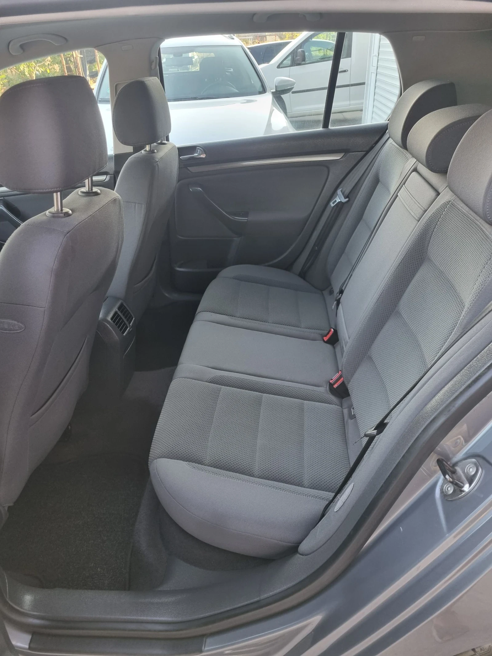 VW Golf 1.9tdi 105 коня BKC, снимка 12 - Автомобили и джипове - 55453972