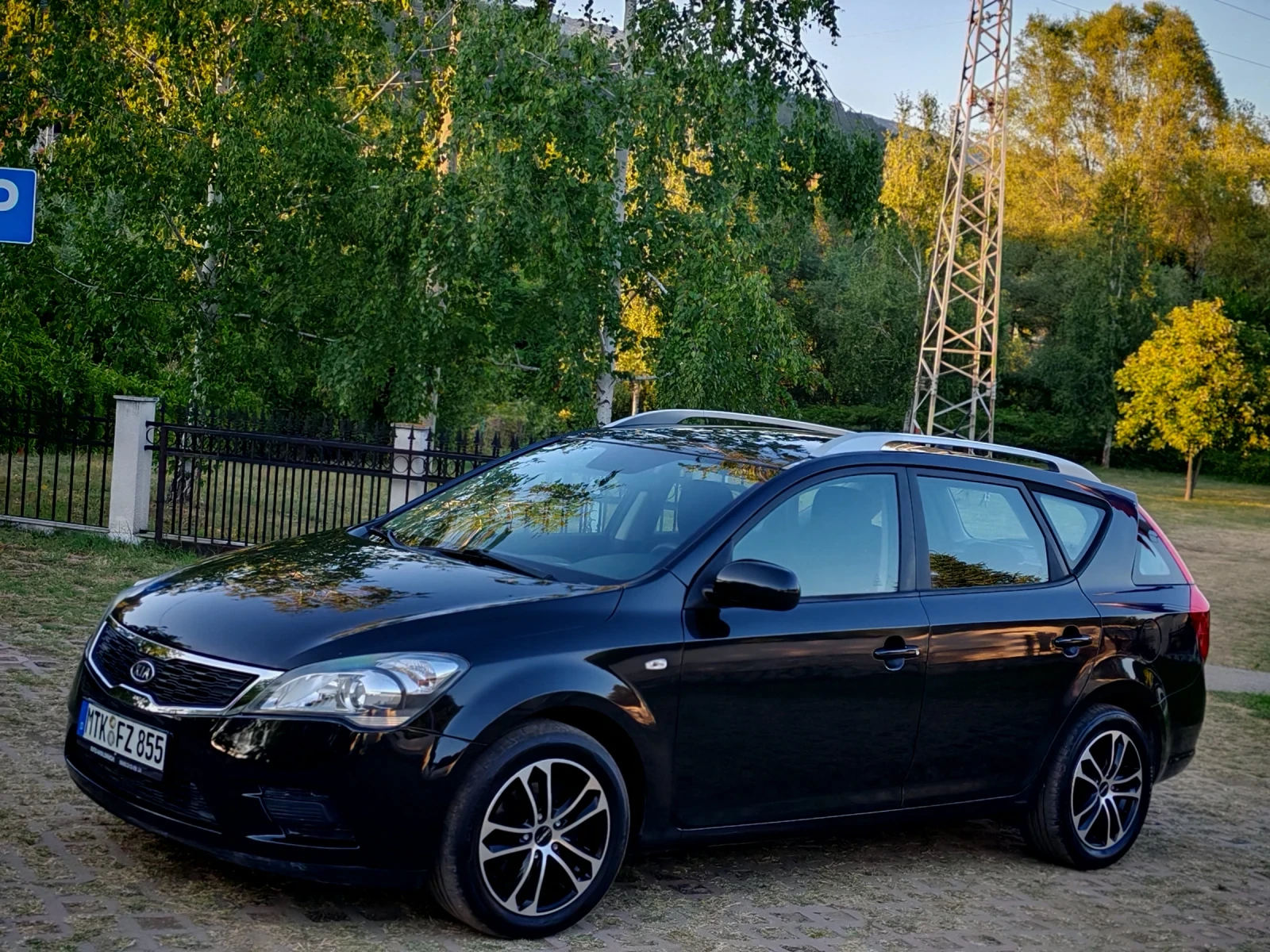 Kia Ceed 1.6CRDI(90)* FACELIFT* ECO-DINAMICS* НОВ ВНОС* , снимка 3 - Автомобили и джипове - 55513228