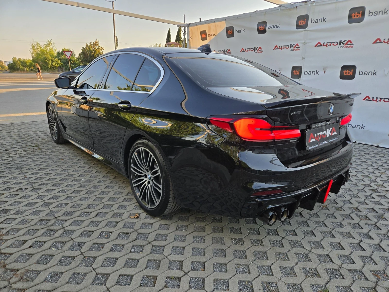 BMW 540 340кс/M PACK/MASSAGE/ОБДУХВАНЕ/360/DIGITAL, снимка 5 - Автомобили и джипове - 55958373