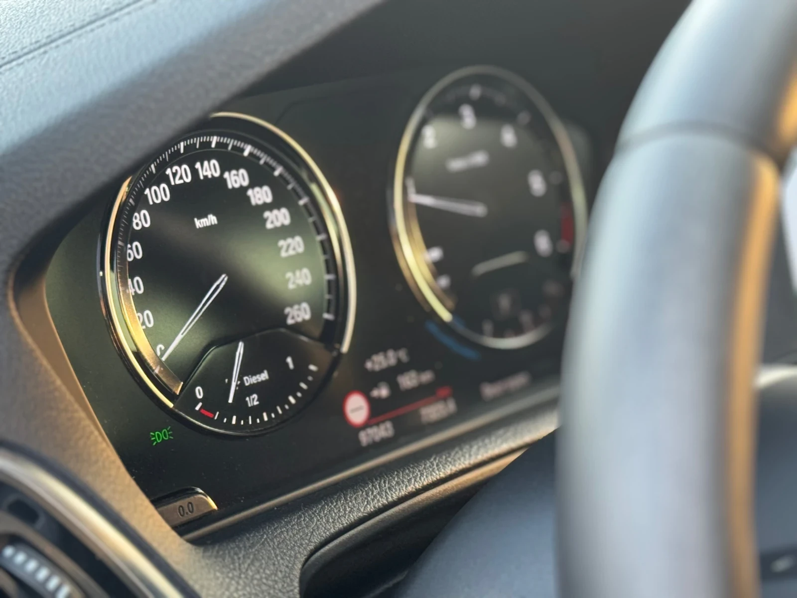 BMW 118 D F20 M-Package Shadow Line, снимка 8 - Автомобили и джипове - 56739613